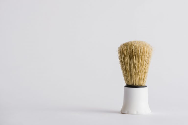 Cómo elegir la brocha de afeitar adecuada para ti